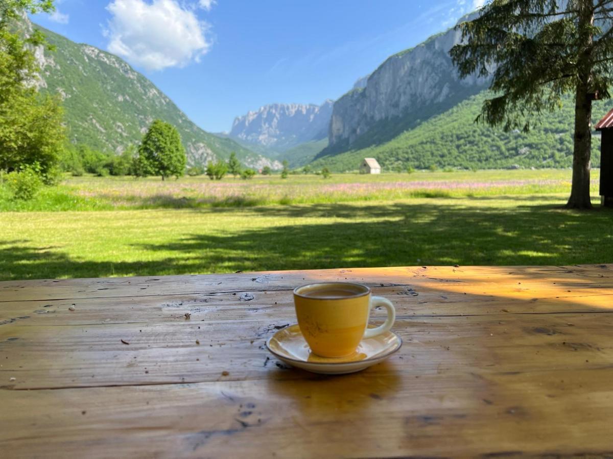 Mountain Cottage Komarnica Savnik Exterior foto